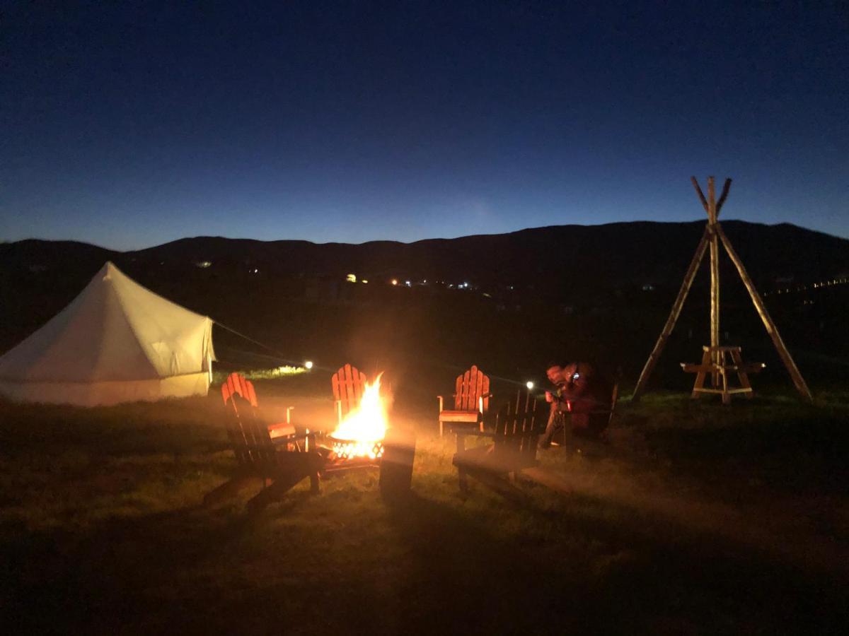 Lago Valle Wine Glamping บาเย เด กัวลาลูเป ภายนอก รูปภาพ